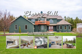 Cherry Hill - Modern 4BR Home with Hot Tub & Outdoor Patio